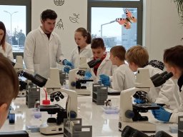 b_1024_768_0_00_images_2023_2024_Swiniuch_Klasy5CNL_410637282_820444943216789_2853137295375697567_n